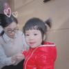 吴庆祝女儿2岁生日 西西扎上了天堂 柔软可爱
