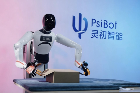 灵初智能双模型亮相，全球最大人类手部数据集正式开源