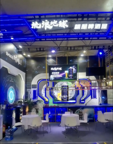 郝柏杰跨界领航“流浪地球”精酿绽耀成都春糖，蓄势2027《流浪地球3》贺岁巨献