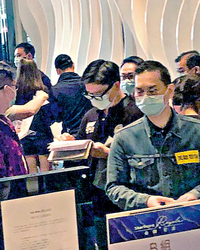 楼语/新股旺新盘诱人Q王芳港董事总经理陈坤兴
