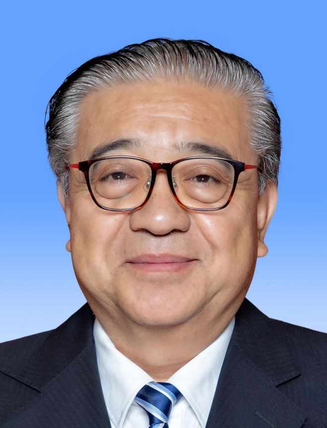 重温时代记忆谈行业未来——黄勇与汽车产业政策